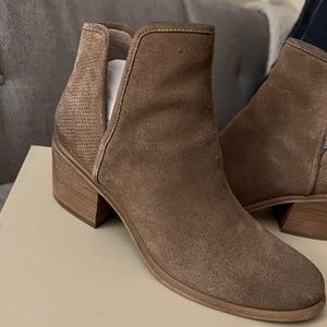 Tan suede ankle booties